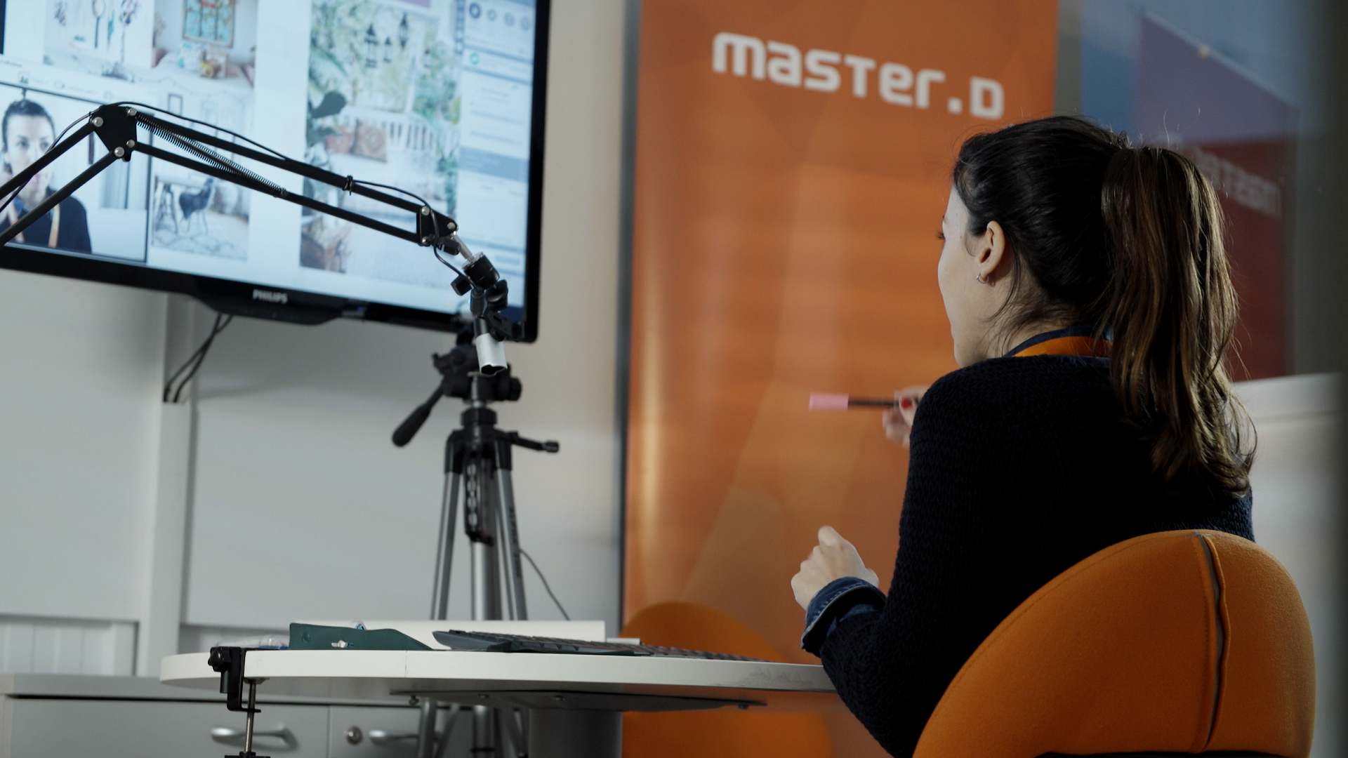 MONTAJE.00_25_11_16.Imagen fija003